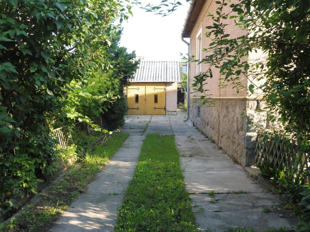 Nagyiek Haza / Granny'S House Apartment Esztergom Exterior photo