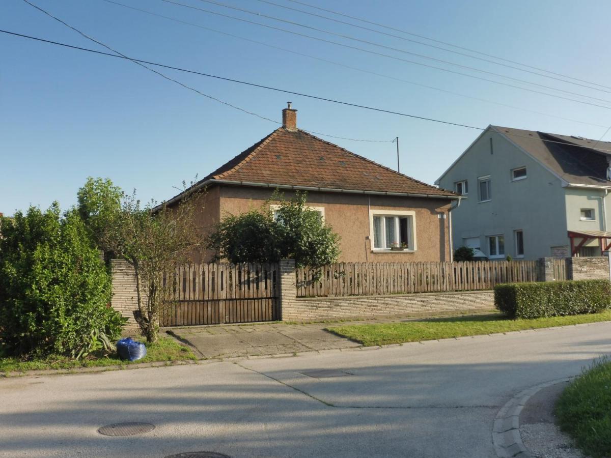 Nagyiek Haza / Granny'S House Apartment Esztergom Exterior photo